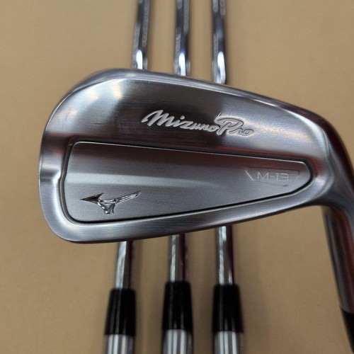 Mizuno pro p - 7-p, pezzi